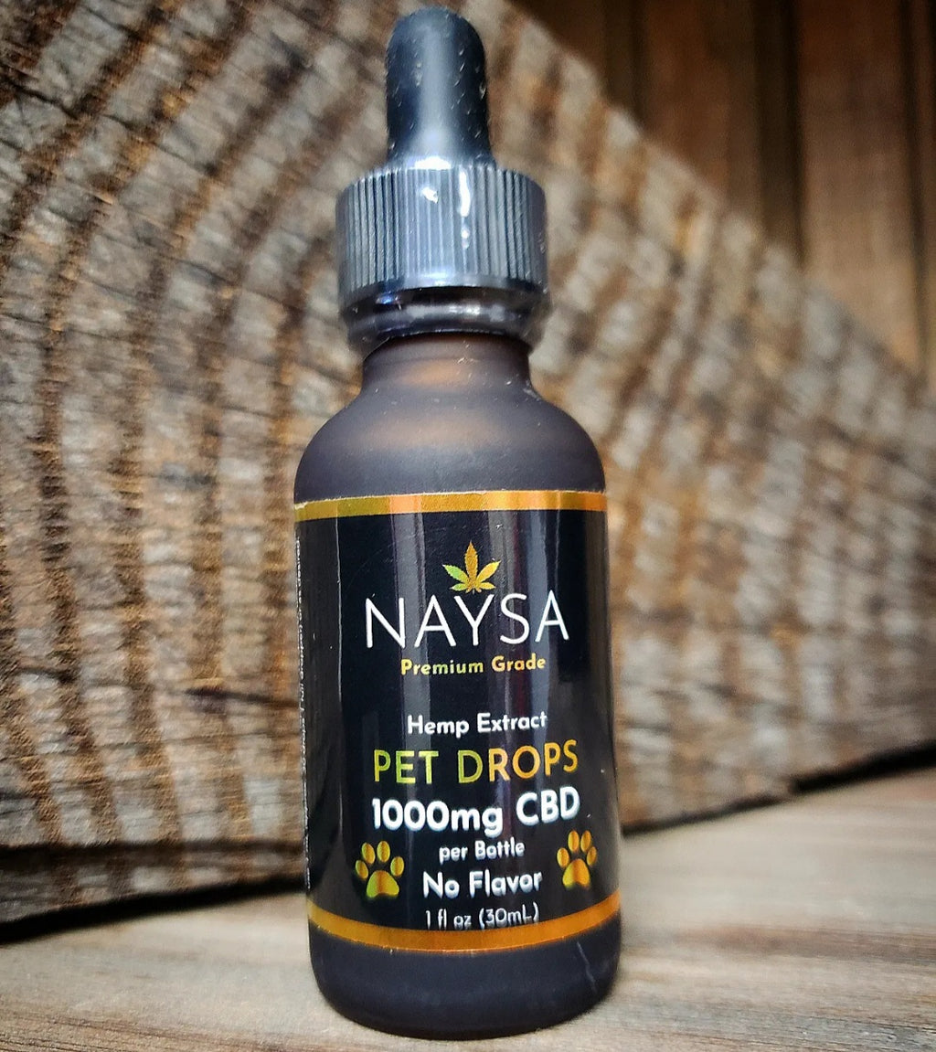 A bottle of Naysa Pet Tincture with 1000mg CBD, indicating no flavor and suitable for pets.
